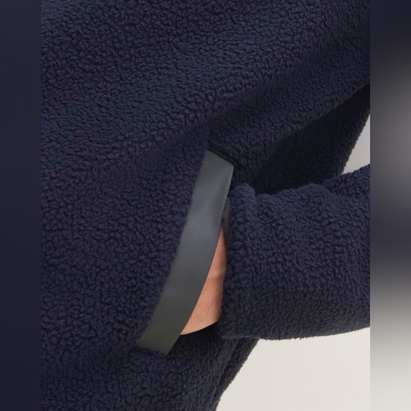 NWT Everlane The Renew Fleece Pullover - Picture 4 of 12